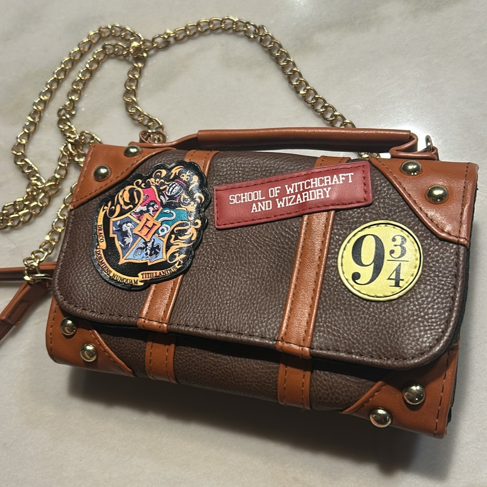 Purse + Alex and Ani 3 Bracelet Bundle. FREE Iron-on Hedwig patch & Dobby Plush